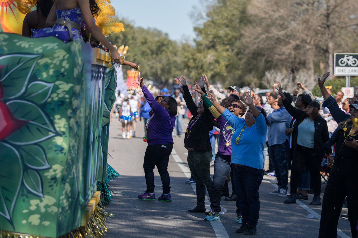 Krewe of NOMTOC 2017 rolls in Algiers: See Mardi Gras parade photos